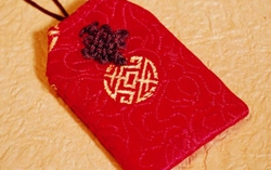 Dùng bùa yêu để níu kéo bạn trai